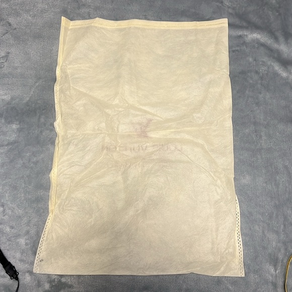 Like LOUIS Vuitton dust bag - Picture 2 of 4